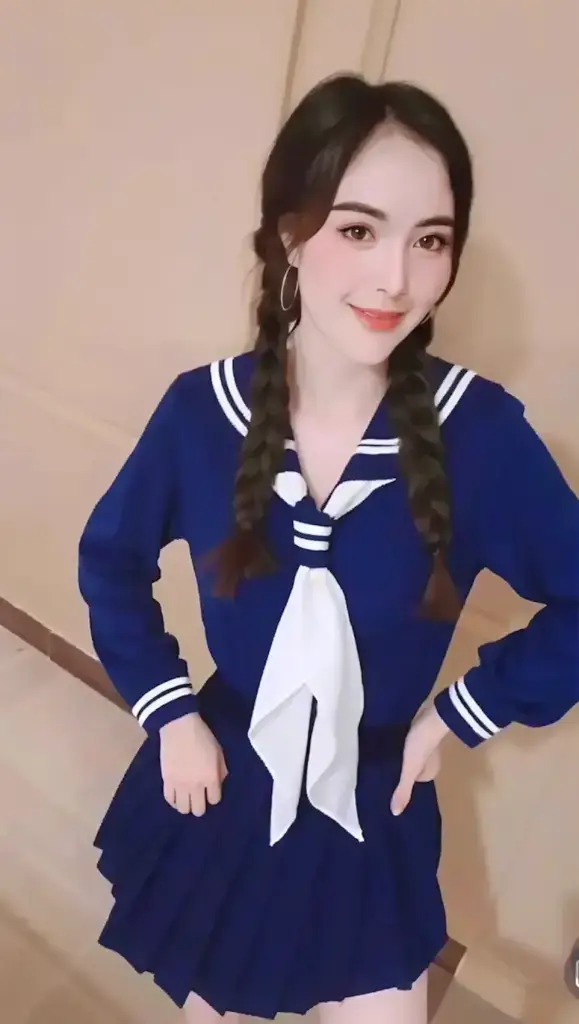 น้อง แอนนา ไซด์ไลน์ตรงปก รับงาน แปลงยาว  ฟิวแฟน เด็กเอ็น เรท 1,300 บาท