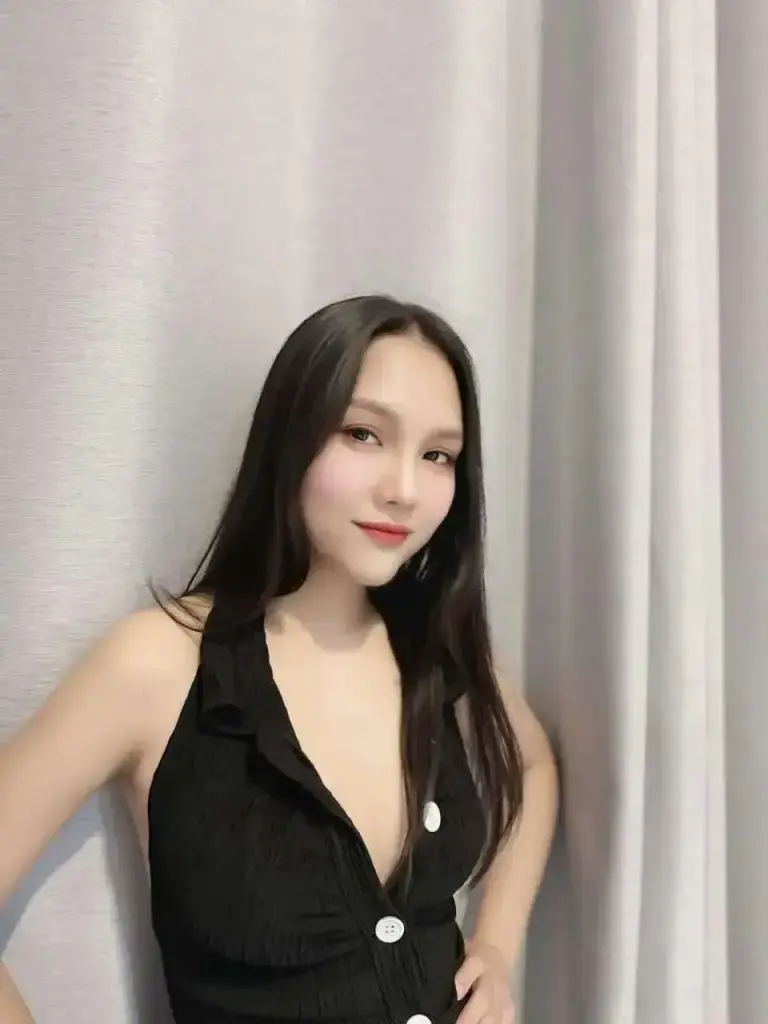 น้อง ไอซ์ ไซด์ไลน์ตรงปก รับงาน เมืองระยอง  ฟิวแฟน เด็กเอ็น เรท 1,300 บาท