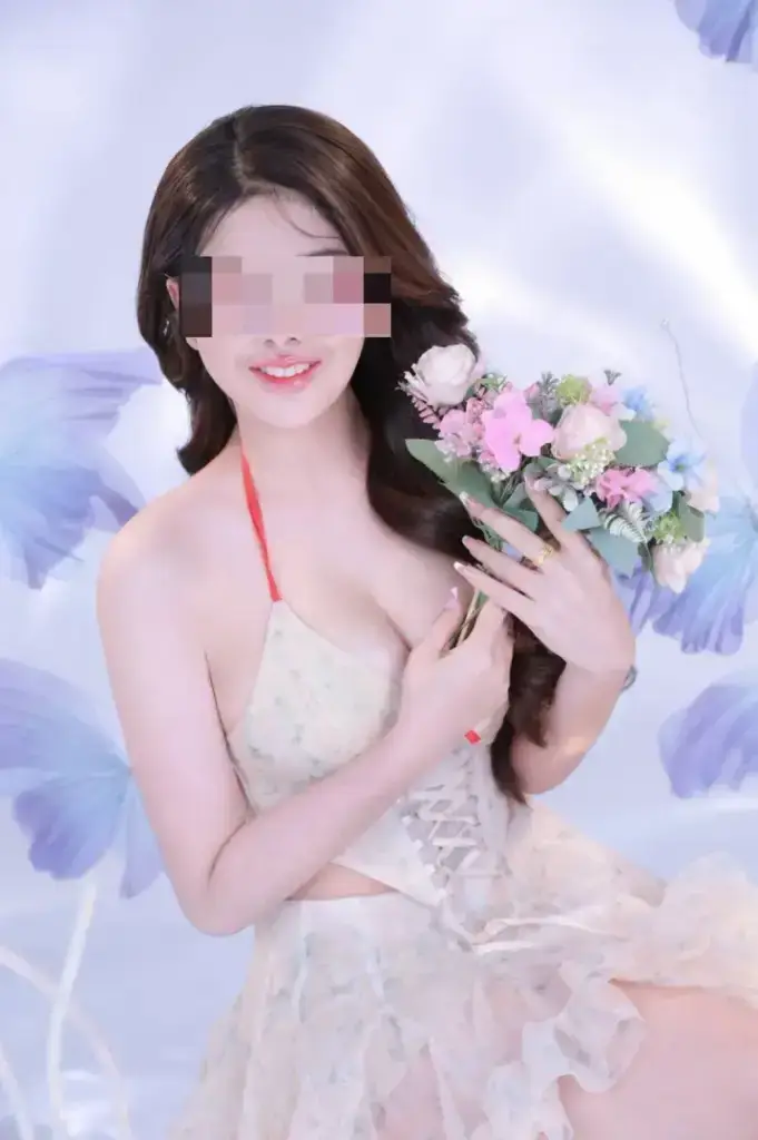 น้อง ใบมิ้นต์ ไซด์ไลน์ตรงปก รับงาน เมืองระยอง  ฟิวแฟน เด็กเอ็น เรท 1,300 บาท