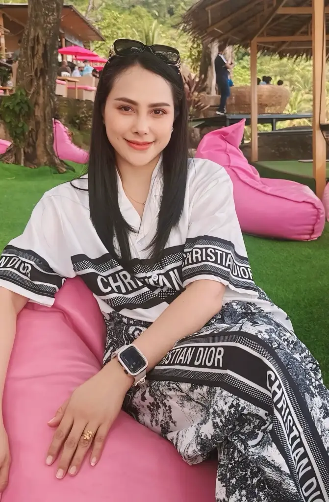 น้อง Nikki ไซด์ไลน์ตรงปก รับงาน กะทู้  ฟิวแฟน เริ่มต้น 2,000  บาท