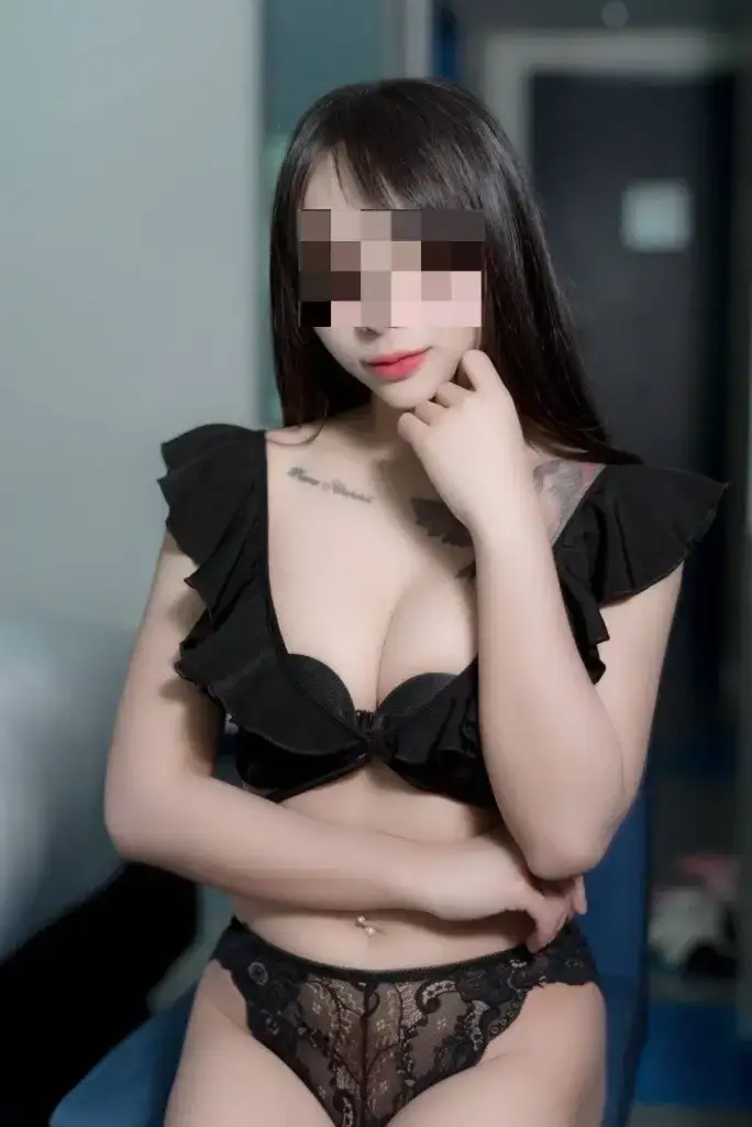 น้อง ตุ๊กตา ไซด์ไลน์ตรงปก รับงาน หัวหิน  ฟิวแฟน เด็กเอ็น เรท 1,300 บาท