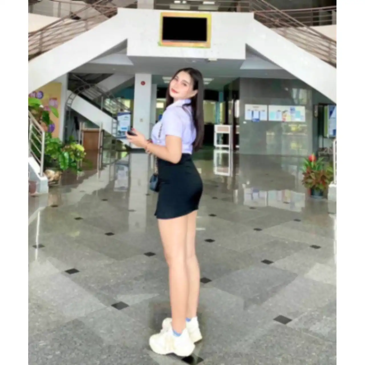 น้อง แนน รับคาชุดนักศึกษา • ปทุมธานี • ราคา 1,000 บาท