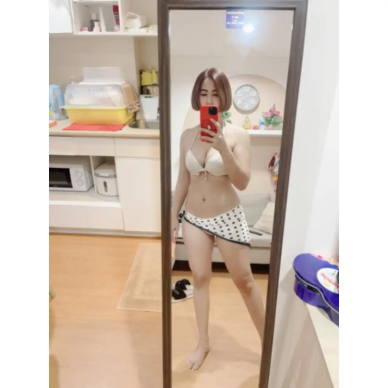 น้อง Meenana • นนทบุรี • ราคา 1,300 บาท