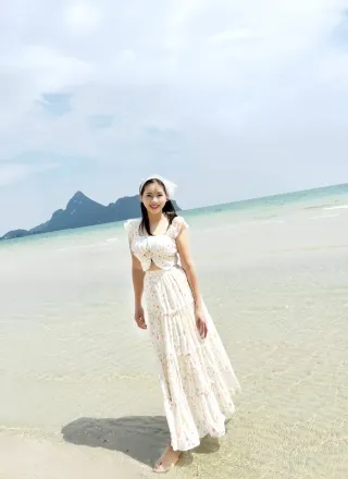  น้อง น้องใบบัว ตัวจริงขาวสวย รับงาน กรุงเทพ - ไซด์ไลน์ตรงปก Fanschao