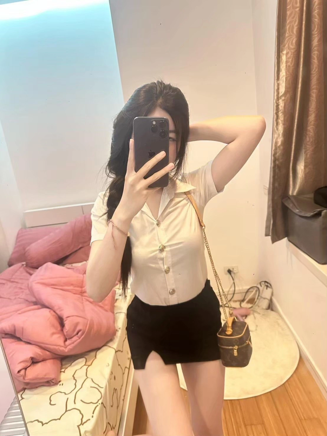 น้อง Liza111 • เชียงราย • ราคา 1,000 บาท