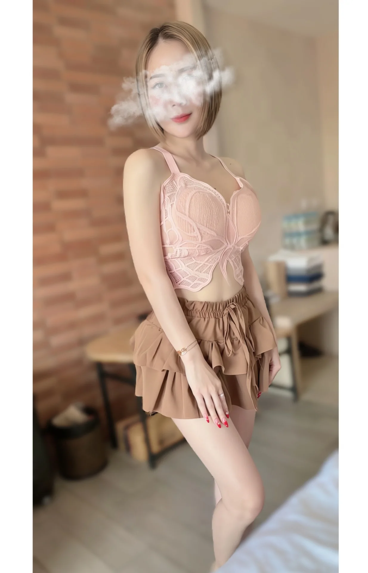 น้อง มีตังค์💸 • นนทบุรี • ราคา 1,000 บาท