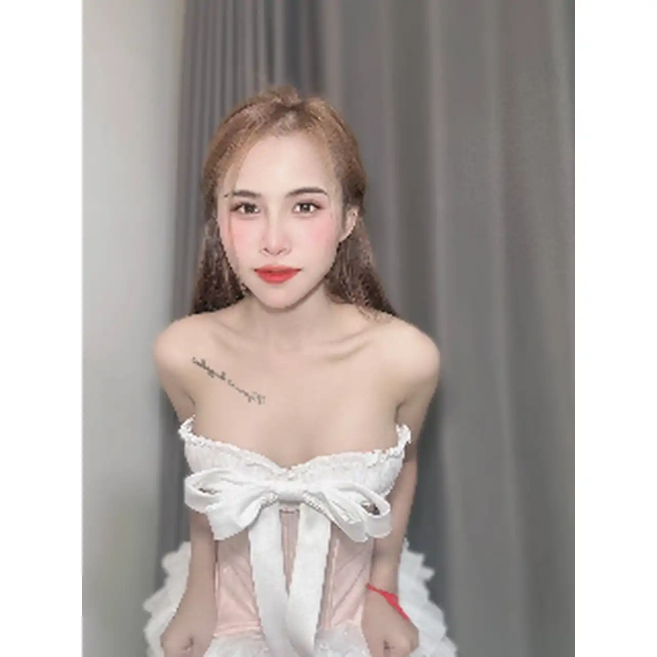 พราวมุก