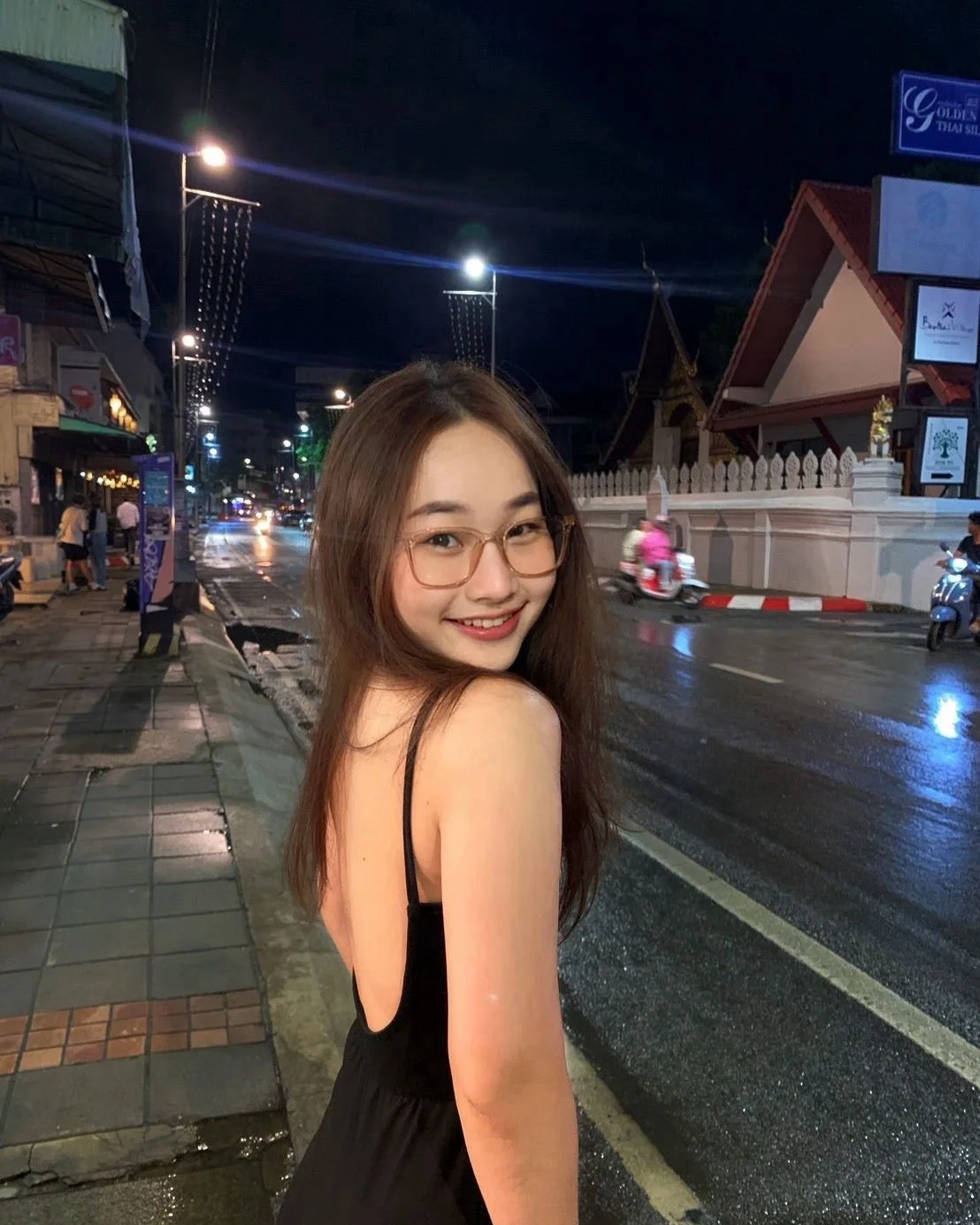 ไซด์ไลน์ น้อง ปอมเป รับงาน กรุงเทพ บางแค - ไซด์ไลน์ตรงปก Fanschao