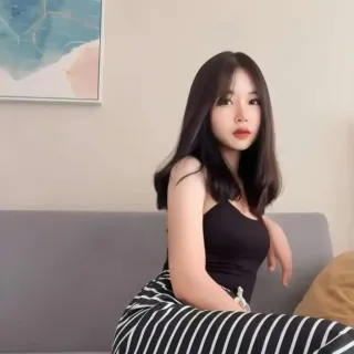  น้อง ยูจิน ตัวจริงขาวสวย รับงาน กรุงเทพ - ไซด์ไลน์ตรงปก Fanschao