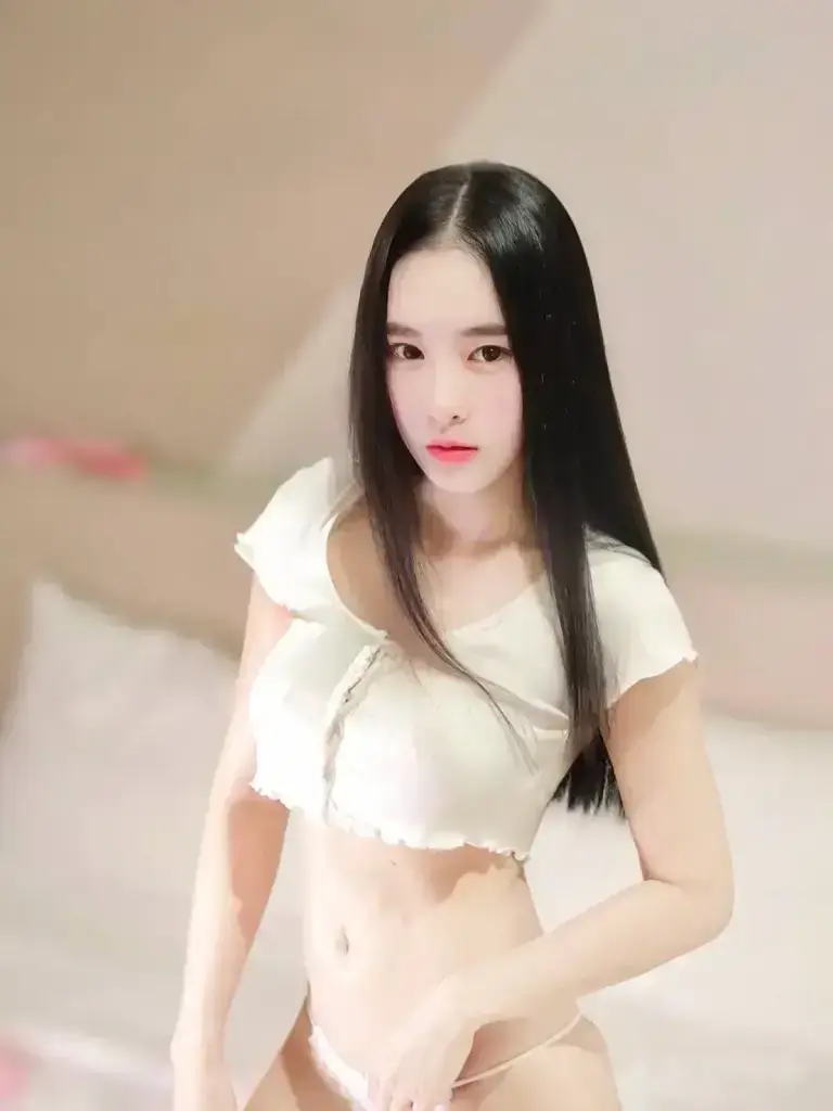 น้อง ยูนาบี ไซด์ไลน์ตรงปก รับงาน เมืองชลบุรี  ฟิวแฟน เริ่มต้น 1,300  บาท